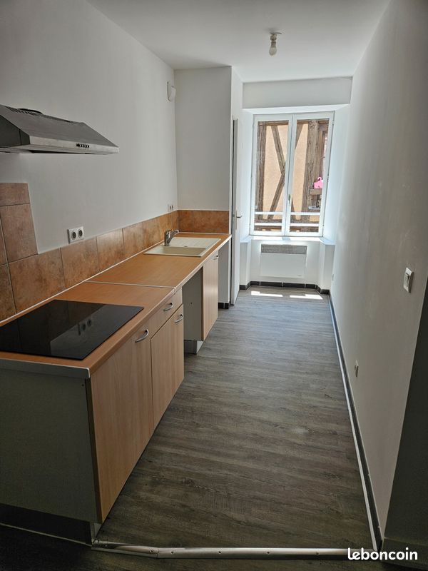 Appartement 2 pièces 50 m² · à Saint-Junien · 50 m² · 420 €/mois