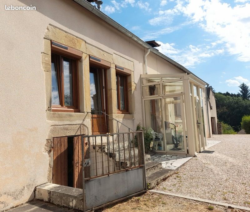 Maison 8 pièces 136 m² · à Cussy-en-Morvan · 136 m² · 154 000 €