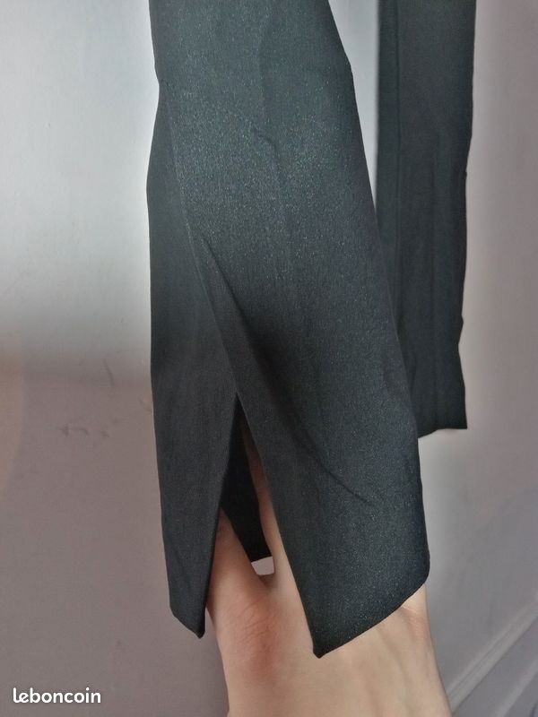 Pantalon fendu Monki noir (image 2)