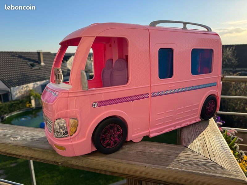 Playset Barbie DreamCamper Camping Car Transformable - Poupée - Achat Playset Barbie DreamCamper Camping Car Transformable - Poupée - Achat