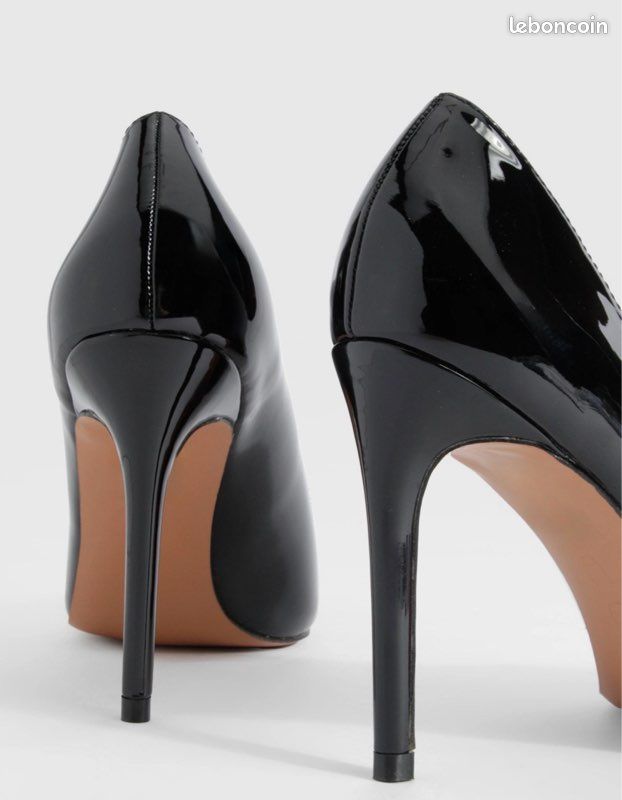 Escarpins Noirs Christian Siriano - Talons Aiguilles 9 Cm (3.5") - Pointure 37.5 EU - Neufs En Boîte (BNIB)