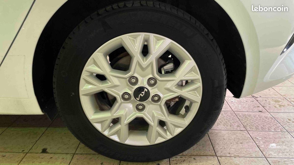KIA CEED 1.6 CRDi 136 ch MHEV DCT7 Active (image 26)