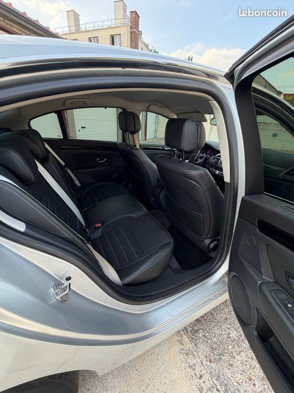 Renault Laguna Bose (image 8)