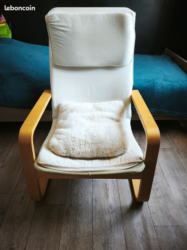 Fauteuil IKEA (image 1)