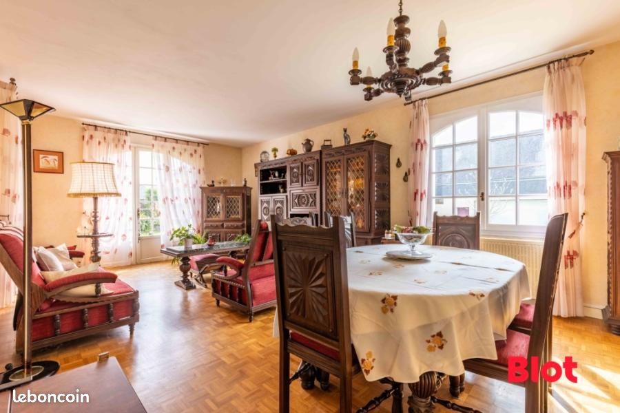 Maison 8 pièces 163 m² · à Thorigné-Fouillard · 163 m² · 399 000 €
