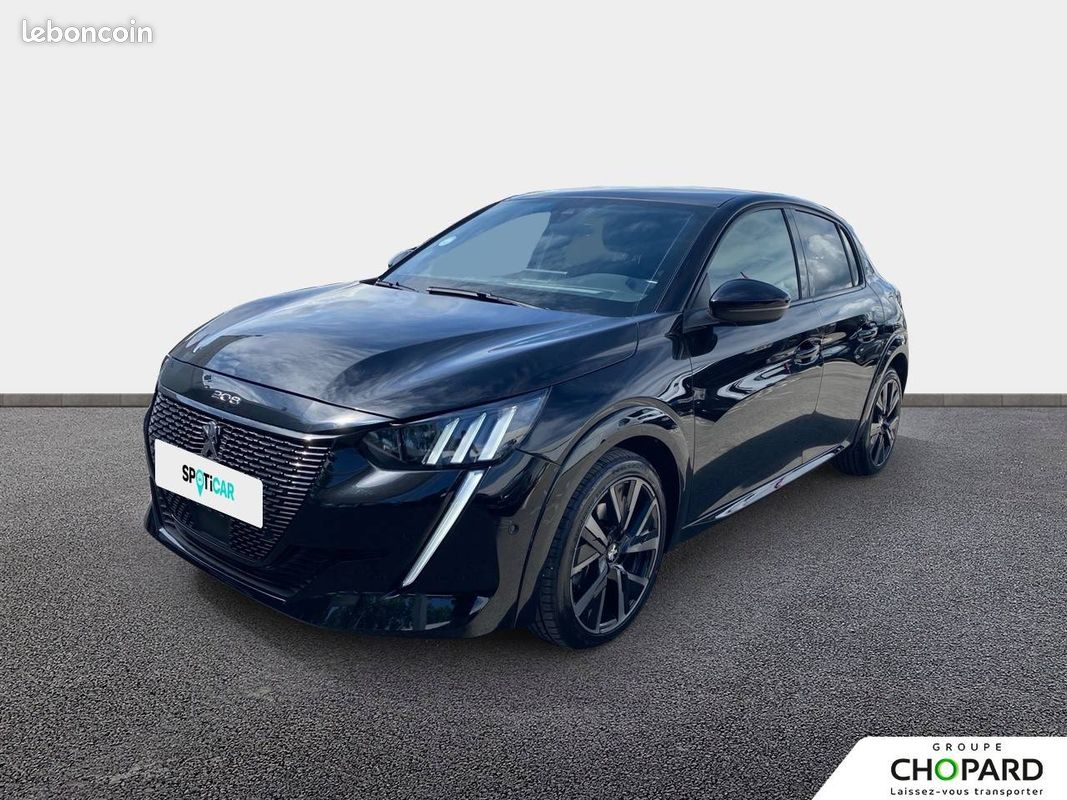 PEUGEOT 208 PureTech 130 S&S EAT8 GT Pack (image 1)