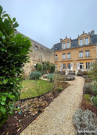 Maison 8 pièces 210 m²