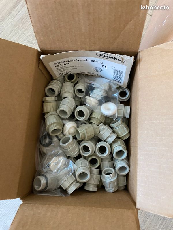 Gros Lot de Presse-Etoupes (image 10)