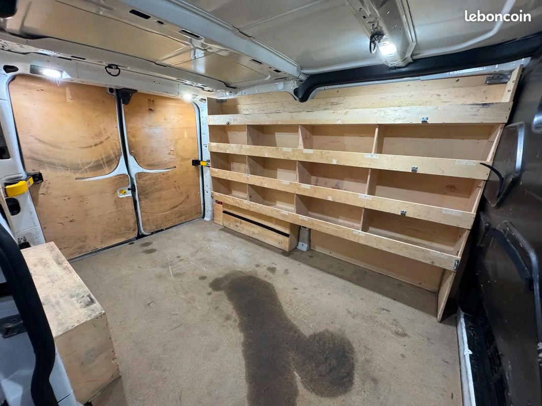 FORD TRANSIT CUSTOM FOURGON L1H1 2.0 ECOBLUE 185ch BVA SPORT | KIT DISTRIB OK / Vidange BVA OK & Révision OK (image 29)