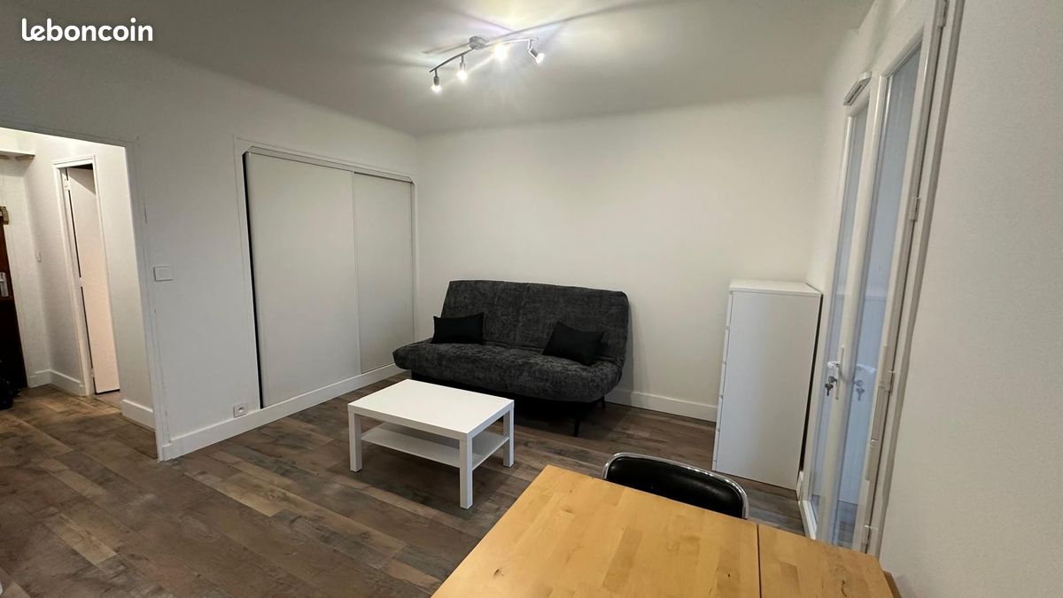 Appartement 1 pièce 27 m² · à Carpentras · 27 m² · 450 €/mois