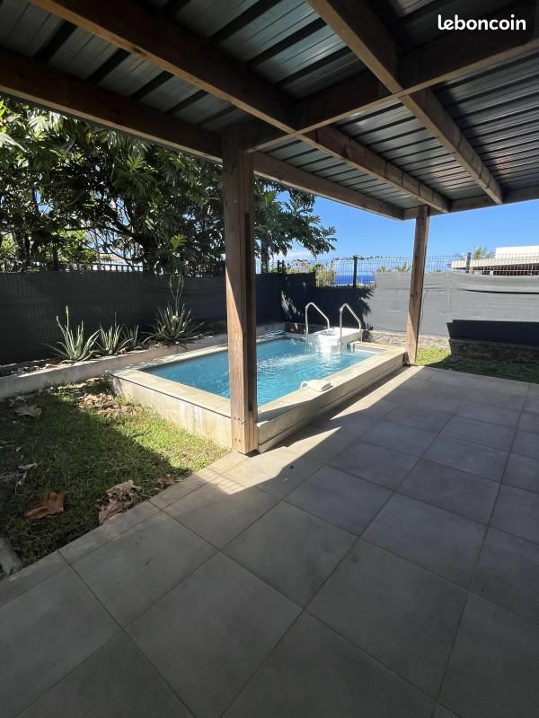 Maison 4 pièces 83 m² · à Saint-Pierre · 83 m² · 378 945 €