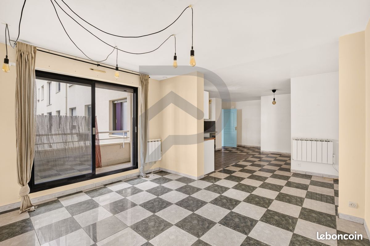 Appartement 5 pièces 92 m² · à Paris · 92 m² · 685 000 €