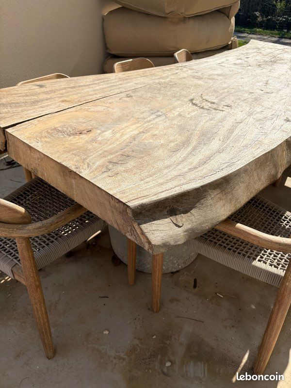 Table en bois de Suar (image 2)
