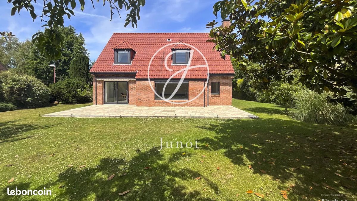Maison 6 pièces 167 m² · à Wambrechies · 167 m² · 955 000 €