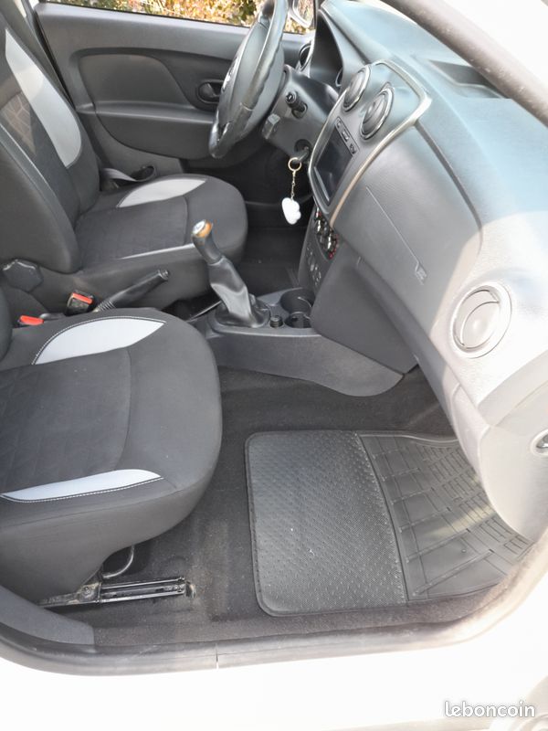 Dacia sandero stepway 1.5 dci 90 diesel (image 2)