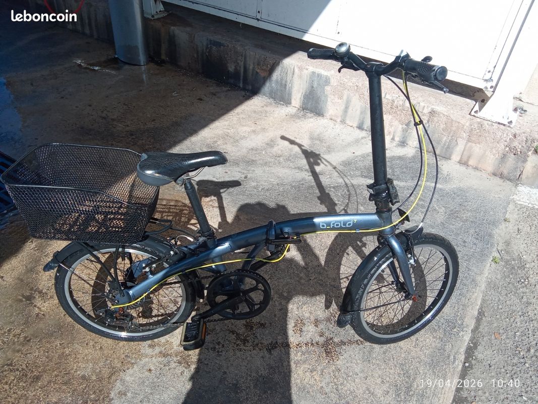 Vélo pliable avec panier (image 1)