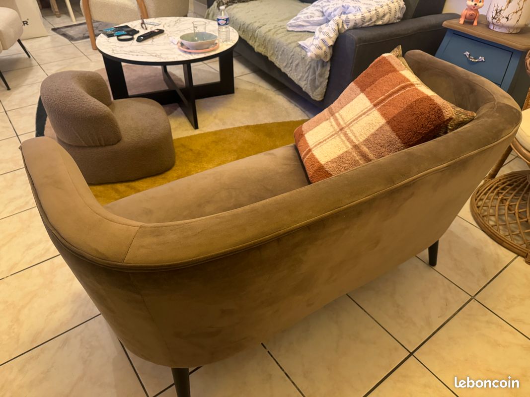 Banquette (image 2)