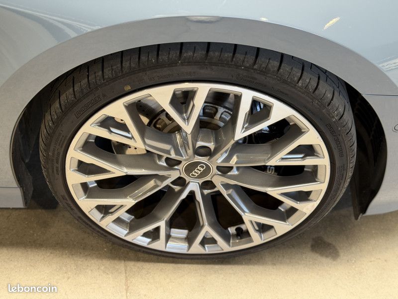 Audi RS3 SPORTBACK 2.5 TFSI 400CH QUATTRO S TRONIC 7 (image 32)