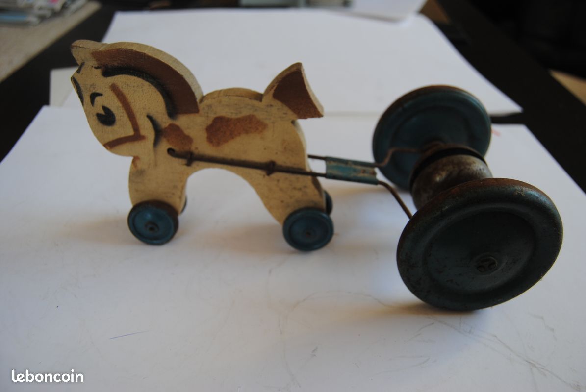 Jouet Ancien En Bois Représentant Un Cheval - Pièce Vintage D'occasion, Matière Bois