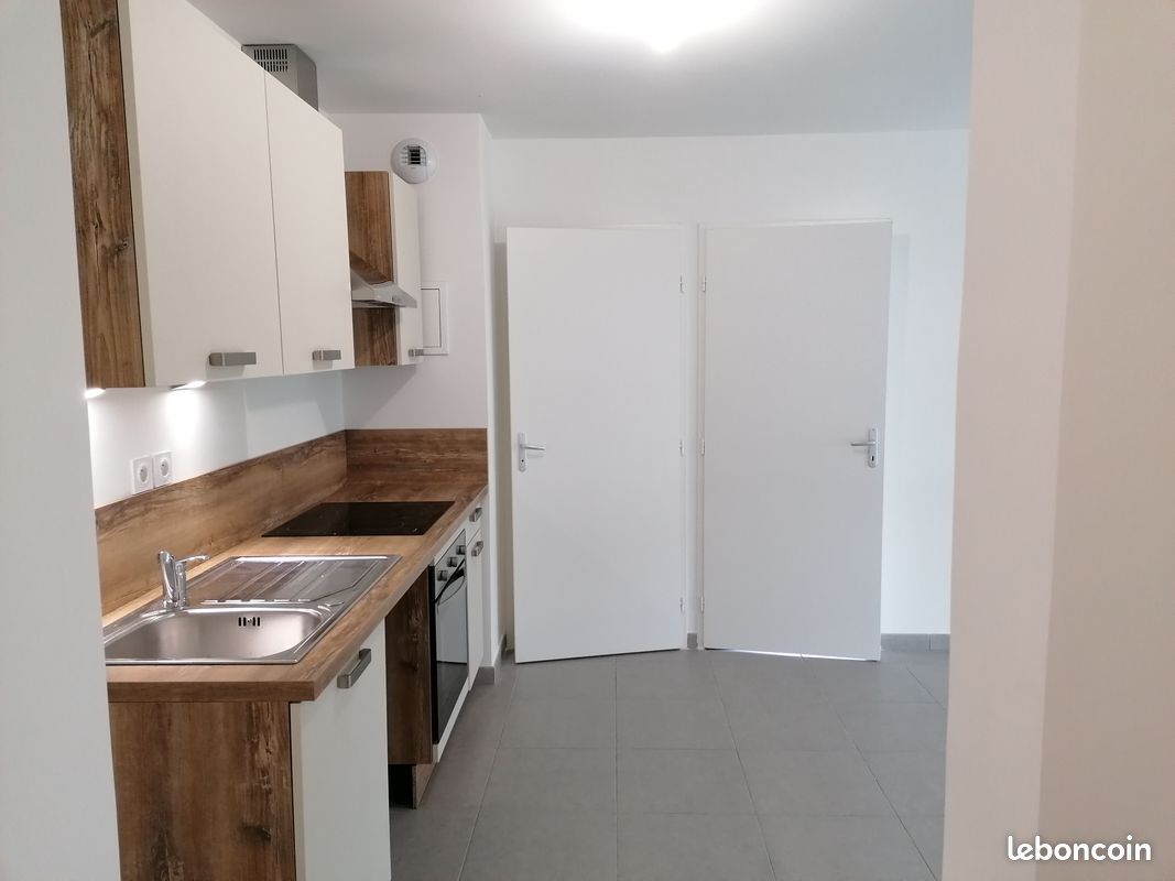 Appartement 2 pièces 39 m² · à Vénissieux · 39 m² · 642 €