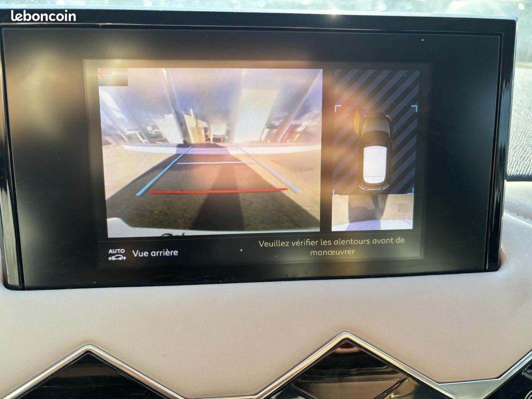 DS DS 3 DS3 Crossback 1.2i PureTech 12V - 100 So Chic (image 15)