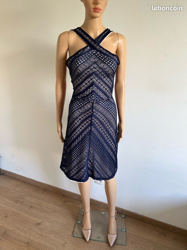 Robe marine et beige en dentelle Anna Field taille 34 TBE Vêtements