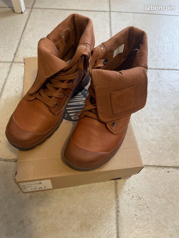 Chaussures palladium proche du neuf (image 1)