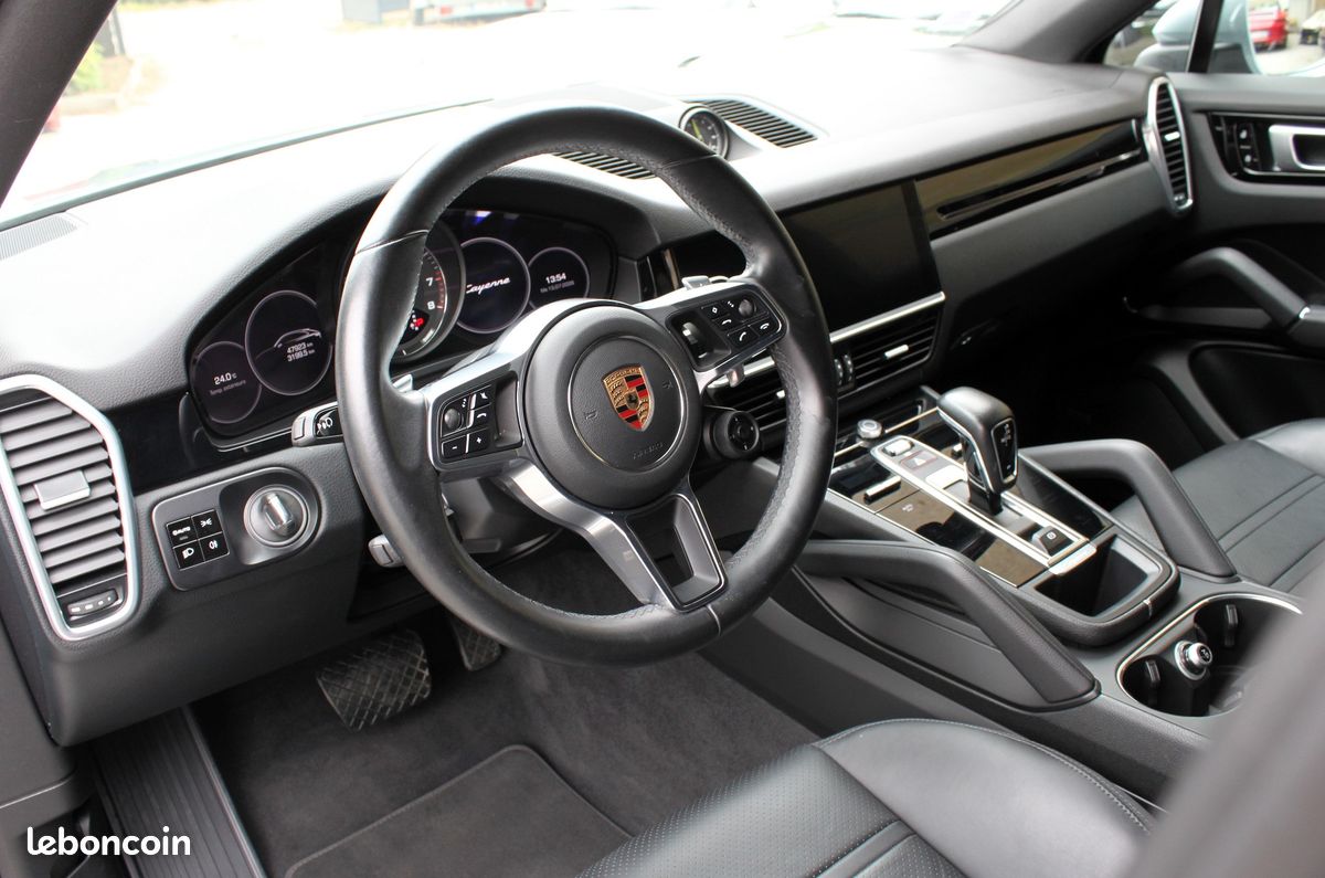 Porsche Cayenne Coupé E-Hybrid 462cv - 47.950km - (image 6)