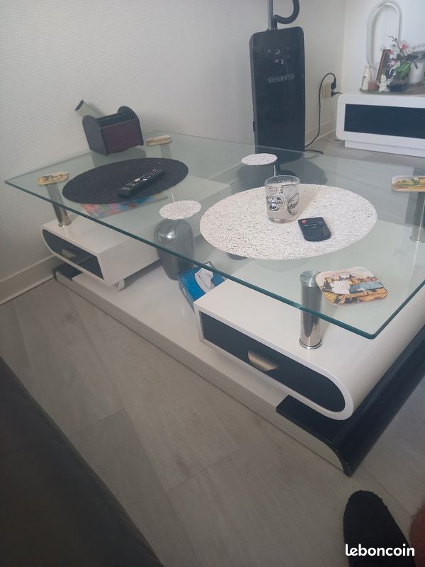 Table salon verre avec 2 tiroirs 1m35x65 (image 3)