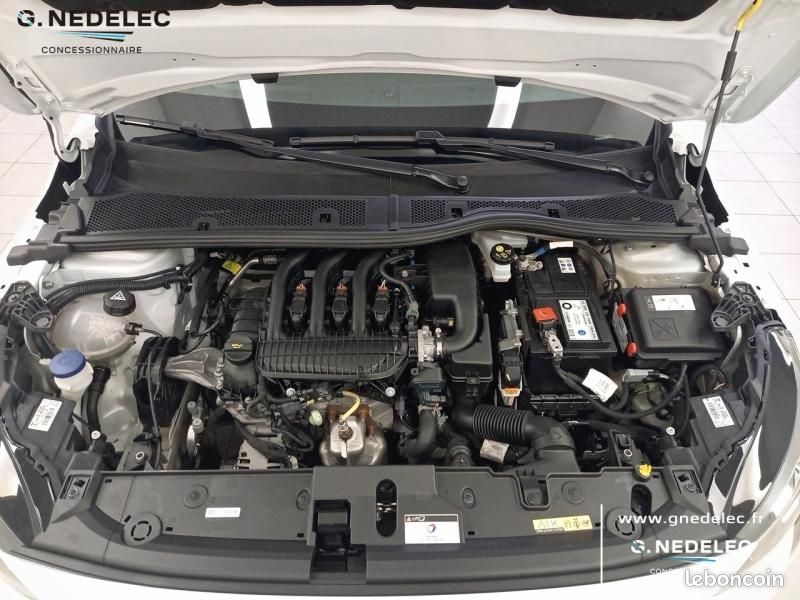 Peugeot 208 1.2 PureTech 75ch S&S STYLE (image 12)