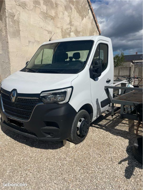 Toute pièce de Renault master 4 propulsion 2L3 145 cv bi turbo de 11/2023 34000 km d’origine référence moteur :M9T710 adaptable sur plusieurs modèle le 131cv et le 163cv mécanique comme neuf (image 1)