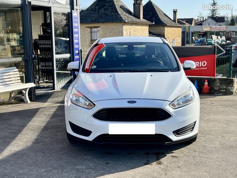 Ford FOCUS 1.5 TDCI 95CH STOP&START TREND (image 2)