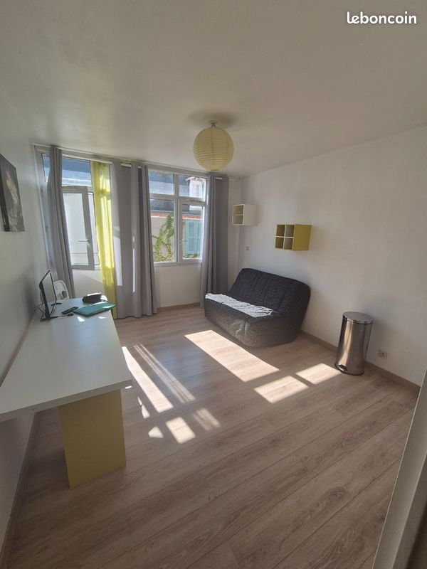 Appartement 1 pièce 21 m² · à Tours · 21 m² · 400 €