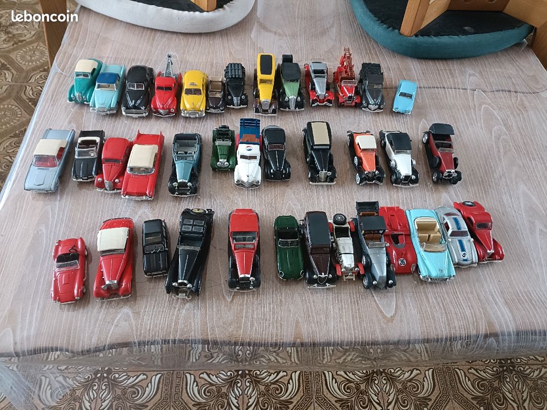 Photo 5 - Musée Seat Historicos modèles miniatures - Insolite. On a