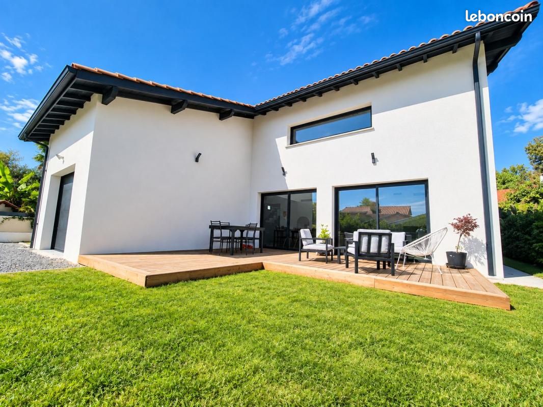 Maison 4 pièces 134 m² · à Urcuit · 134 m² · 598 000 €
