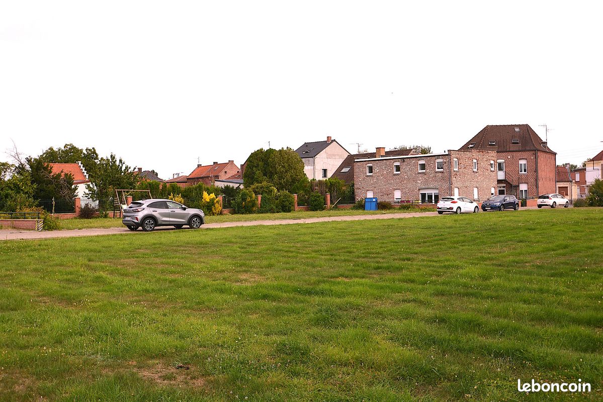 Appartement 3 pièces 90 m² · à Raimbeaucourt · 90 m² · 800 €/mois