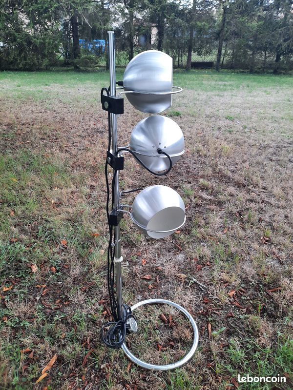 Lampadaire vintage EYE BALL Goffredo Reggiani très bon état 1970 (image 1)