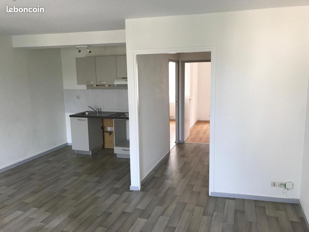 Appartement 3 pièces 60 m² · à Sainte-Sigolène · 60 m² · 410 €/mois