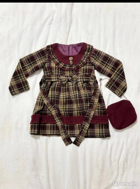 Robe (image 1)