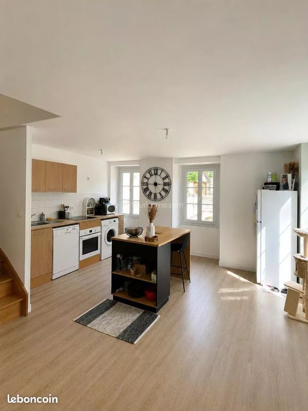 Appartement 4 pièces 80 m² · à Saint-Chef · 80 m² · 750 €