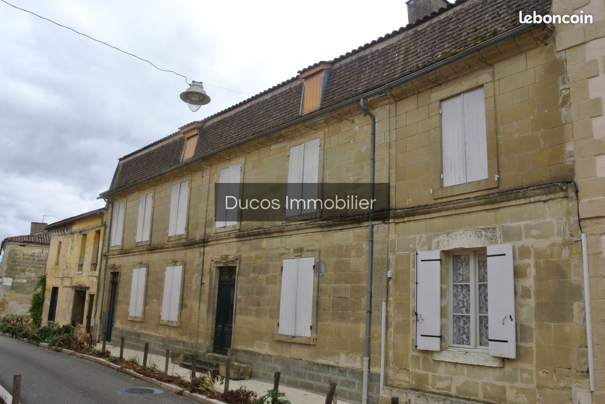 Maison 9 pièces 309 m² · à Saint-Barthélemy-d'Agenais · 309 m² · 116 600 €