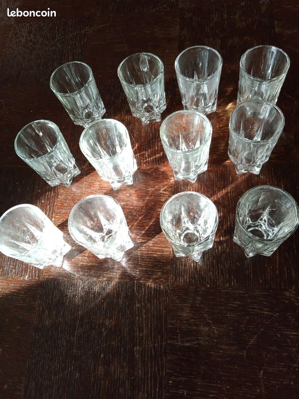 Lot de 12 verres à digestif (image 1)
