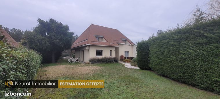 Maison 8 pièces 200 m²