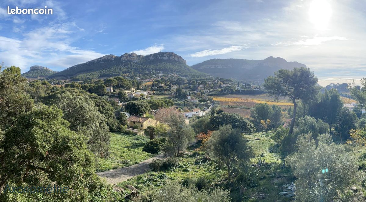 Terrain 1704 m² · à Cassis · 1 704 m² · 1 700 000 €
