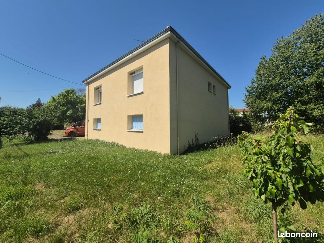 Maison 4 pièces 86 m² · à Saint-Marcellin-en-Forez · 86 m² · 980 €/mois