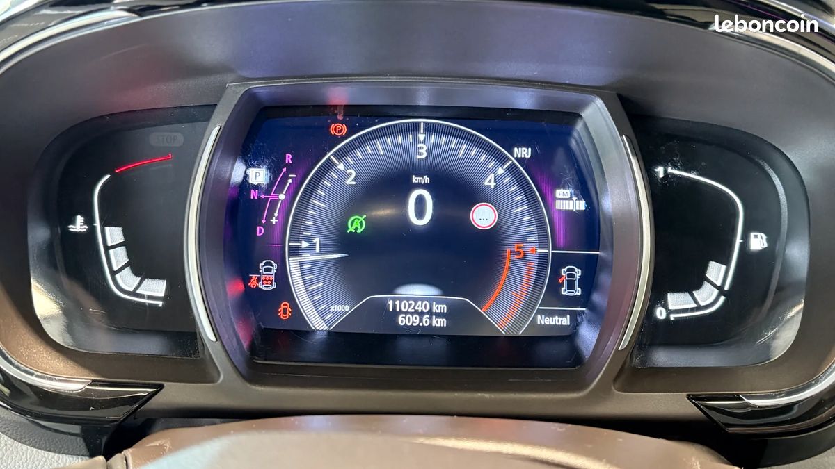 Renault Espace 2.0 dCi 200ch Initiale Paris - 7 places - Toit ouvrant - Sièges chauffants ventilés massants - Apple CarPlay - Régulateur adaptatif - Caméra de recul (image 11)