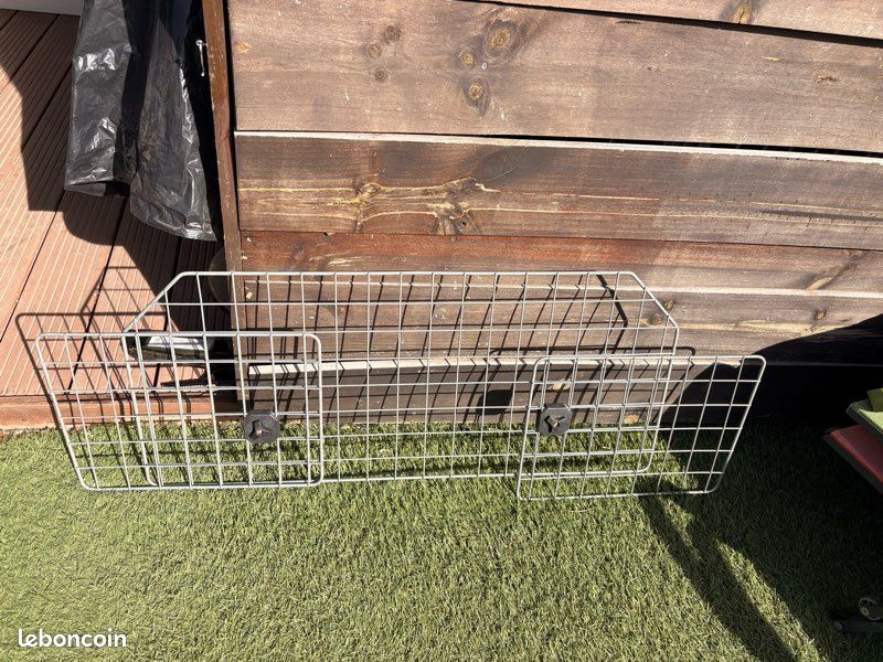 Grille coffre chien (image 1)