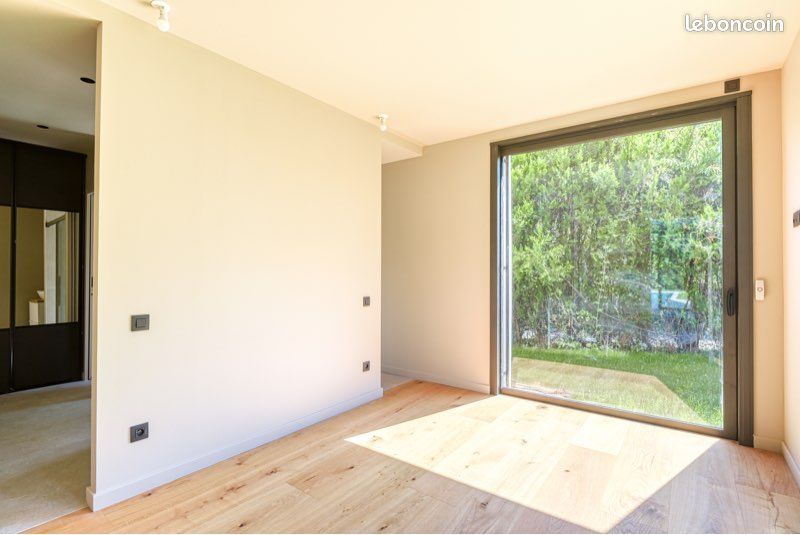 Maison 5 pièces 100 m² · à Berson · 100 m² · 890 €/mois