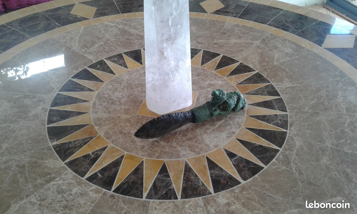 Dague cérémonielle inca en obsidienne (image 2)