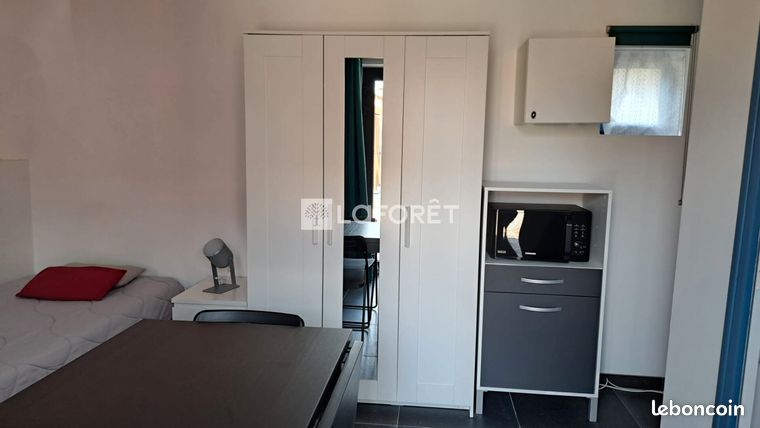 Studio 1 pièce 17 m²